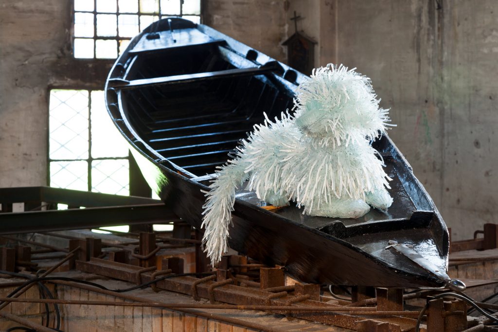 Shattered Glass Animal Sculptures By Polish Artist Marta Klonowska (20)