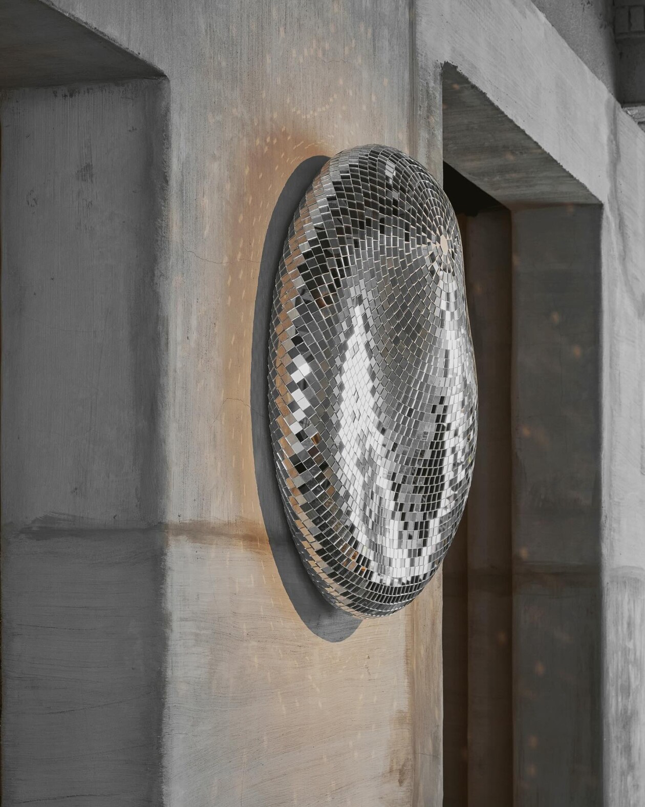 Surreal Sculptures Of Melted Mirror Disco Balls By Rotganzen Studio (11)