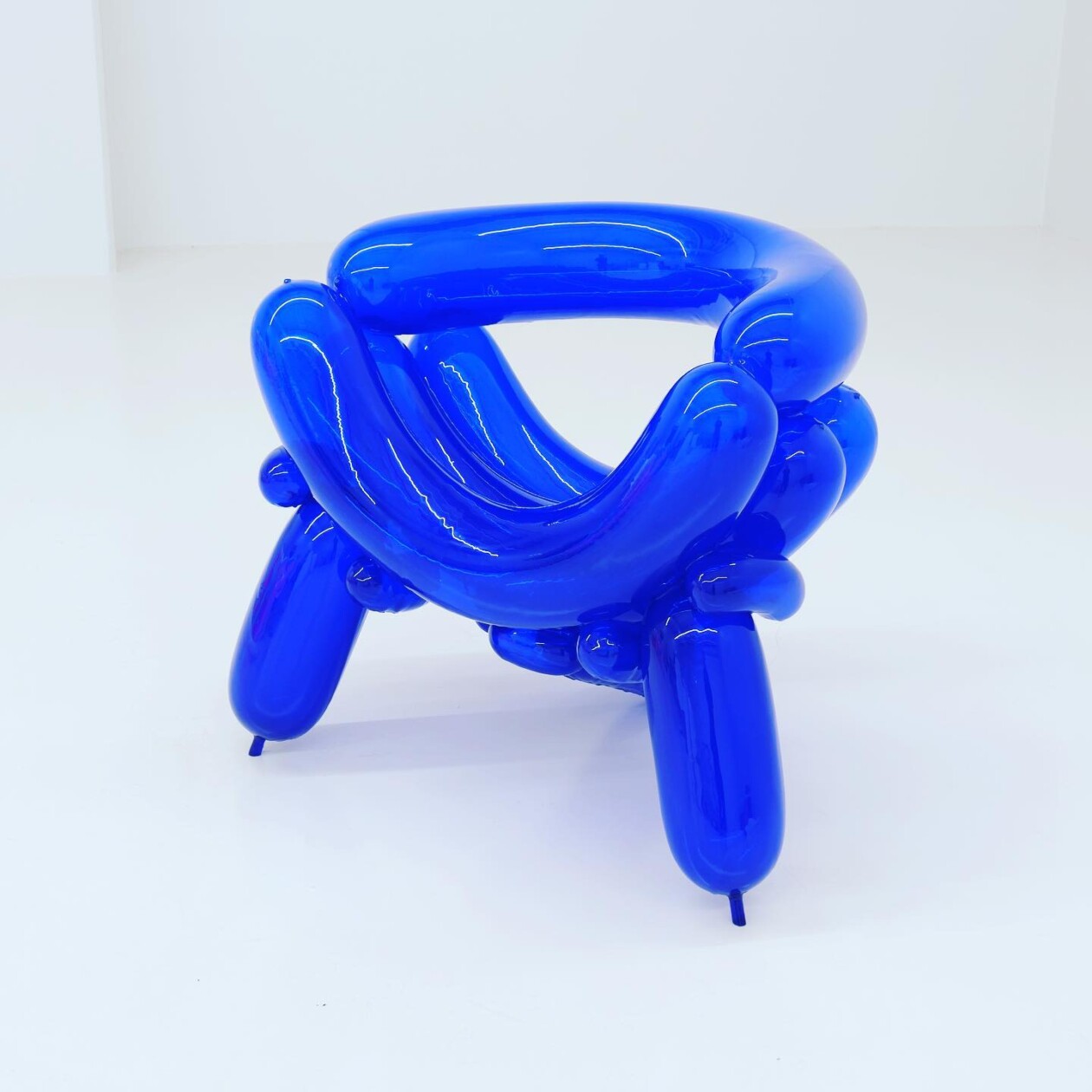 The Amusing Balloon Shaped Furniture Of Korean Artist And Designer Seungjin Yang (15)