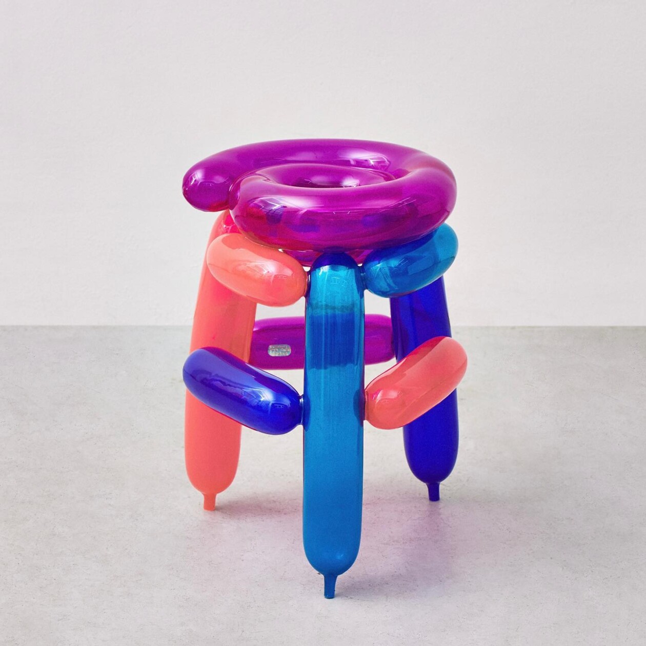 The Amusing Balloon Shaped Furniture Of Korean Artist And Designer Seungjin Yang (8)