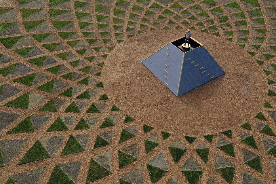 The Monumental And Precise Land Art Of California Artist Jim Denevan (4)