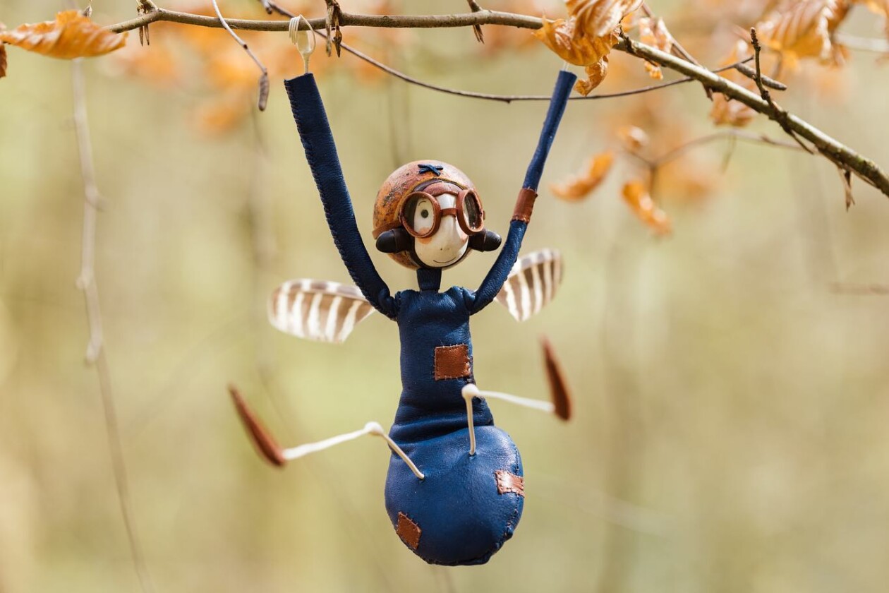 The Quirky And Amusing Fairy Lady Sculptures Of Samantha Bryan (13)