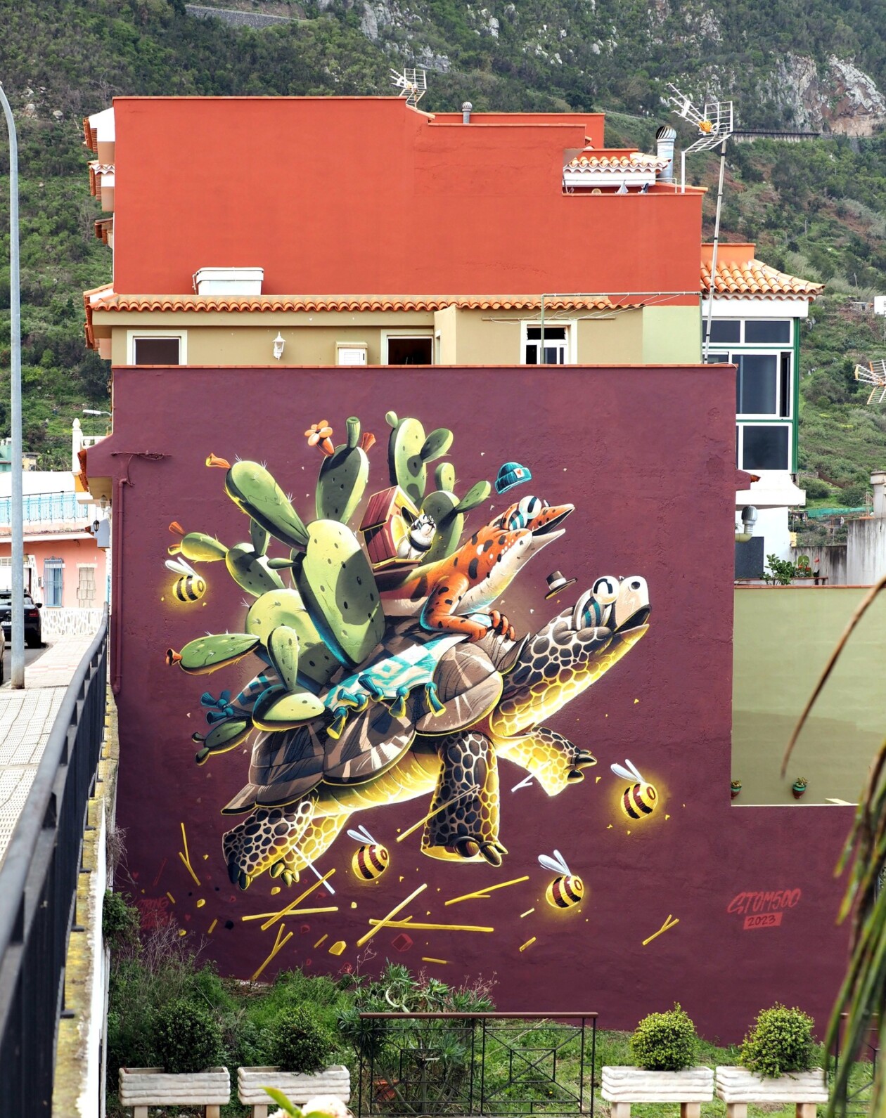 Vibrant Surrealistic Cartoon Illustrations And Murals By Locatelli Thomas (4)