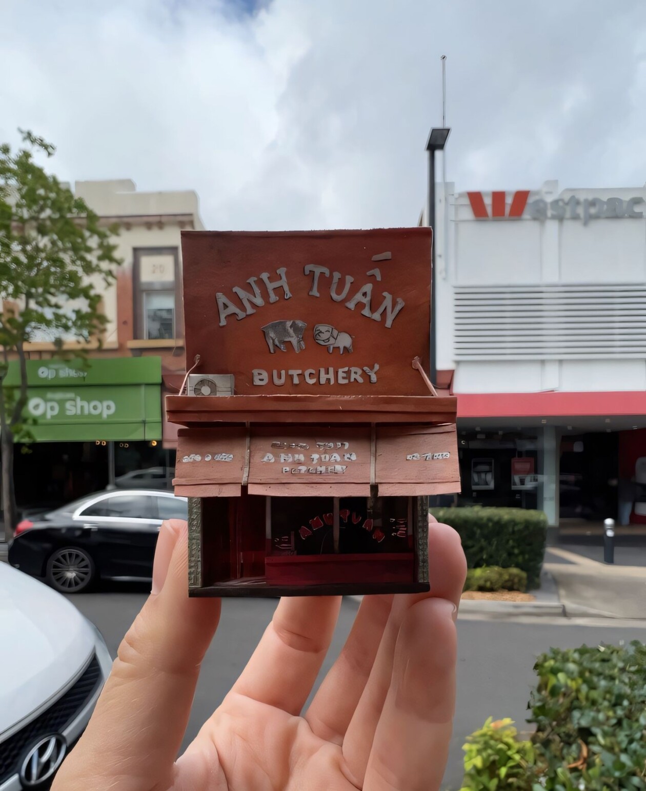 Whimsical Everyday Life And Historical Buildings In Miniature By Mylyn Nguyen (16)