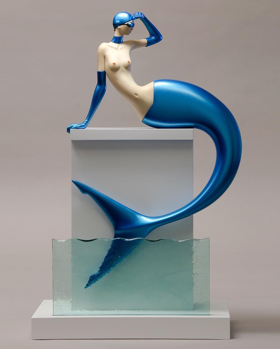 Elegance Meets Eerie, Unveiling The Wood Sculptures Of John Morris (12)