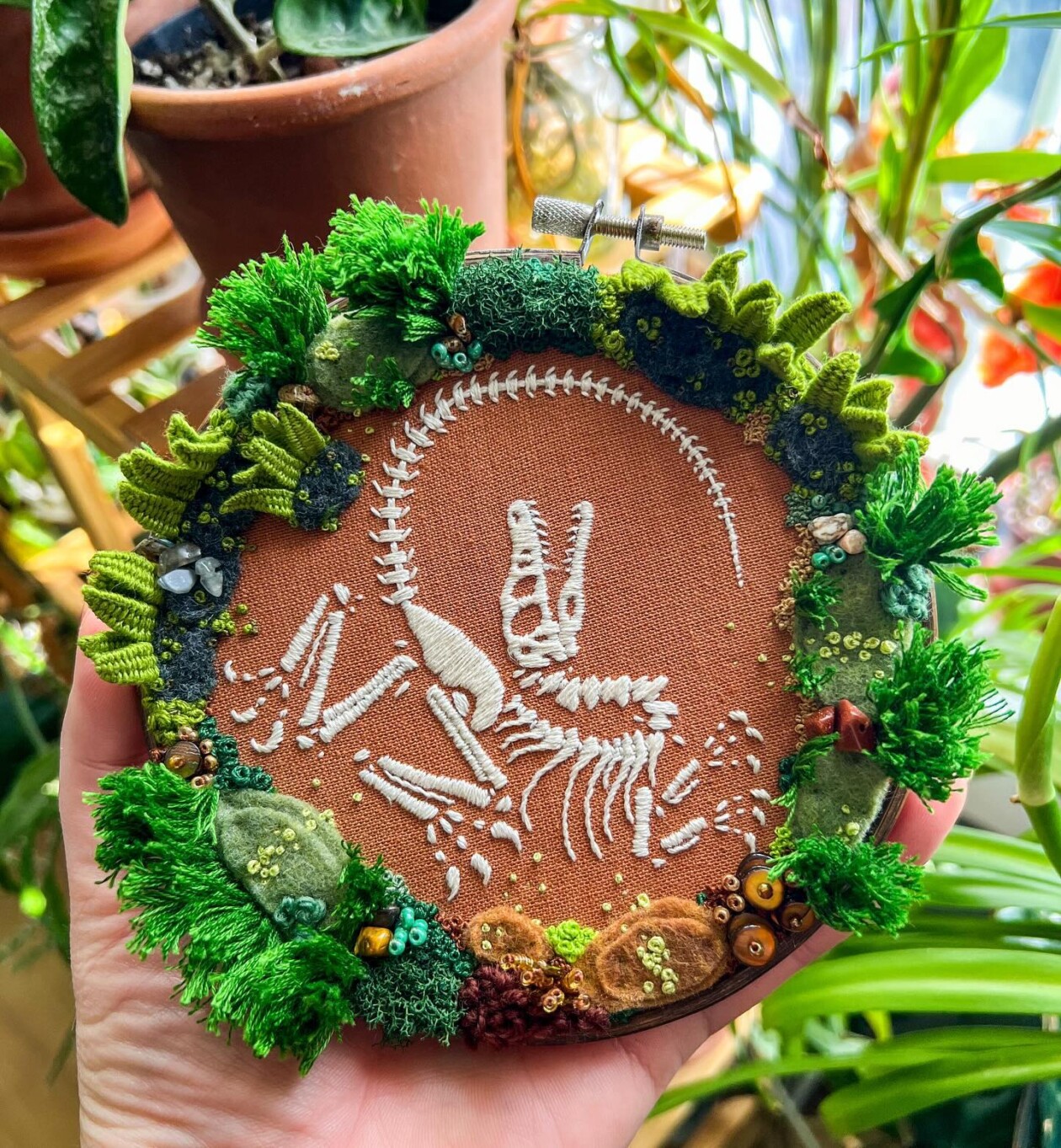 Jurassic Threads, The Clever Dinosaur Fossil Embroideries Of Ashley Wood (12)