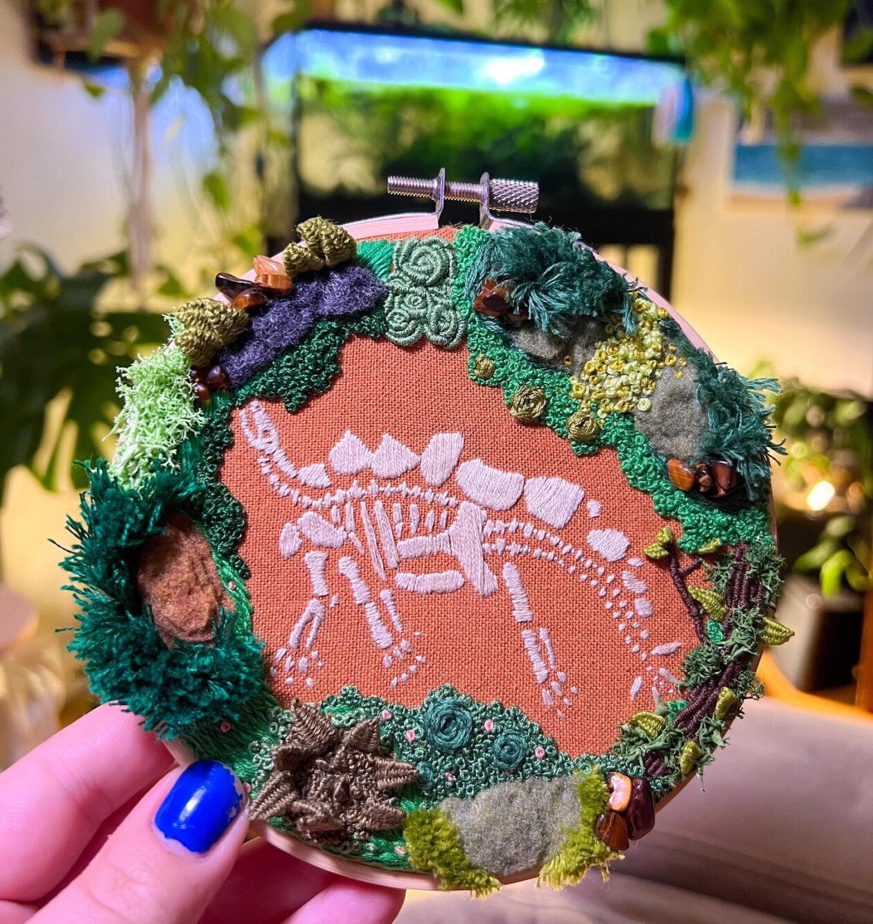 Jurassic Threads, The Clever Dinosaur Fossil Embroideries Of Ashley Wood (2)