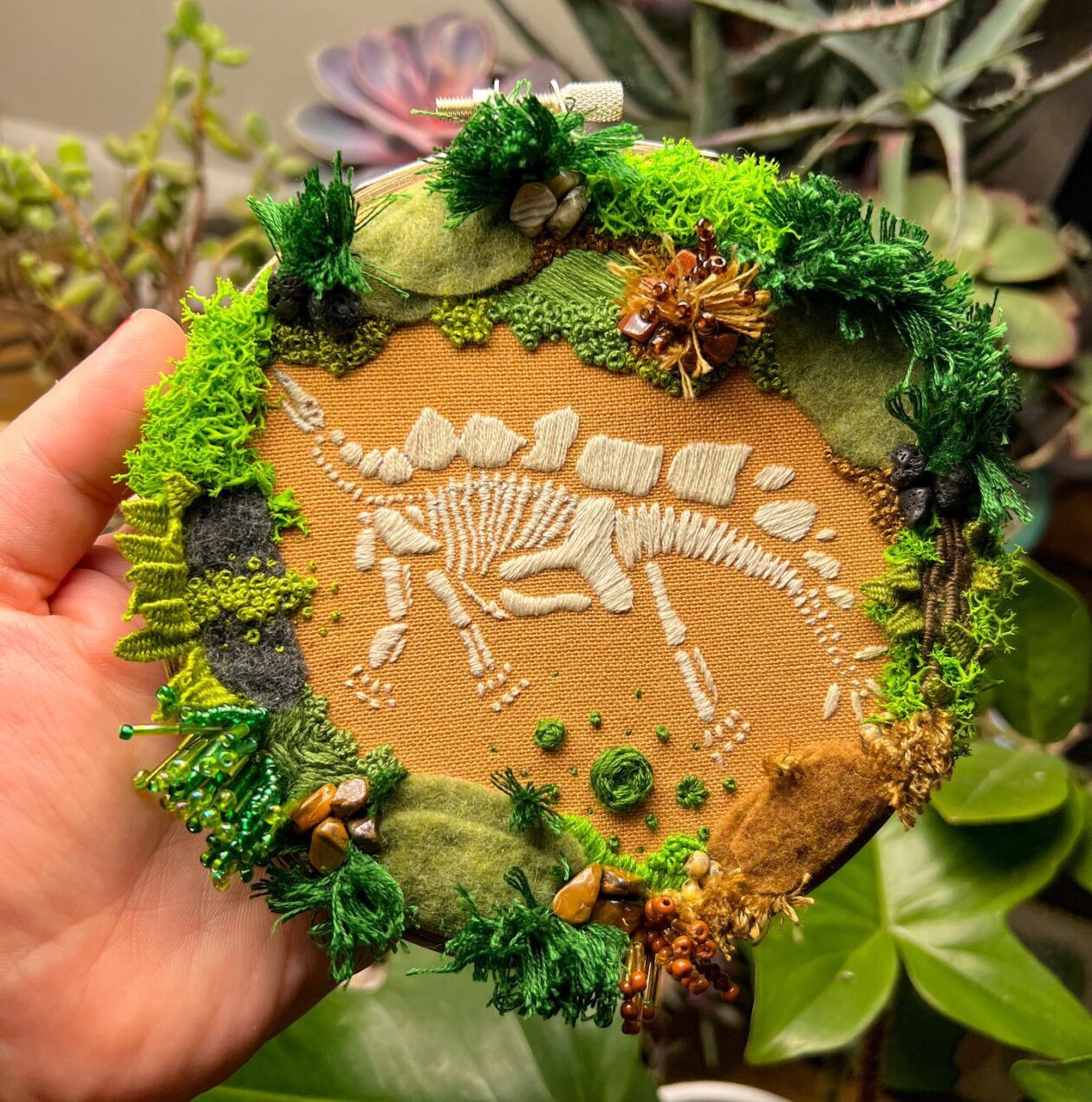 Jurassic Threads, The Clever Dinosaur Fossil Embroideries Of Ashley Wood (5)