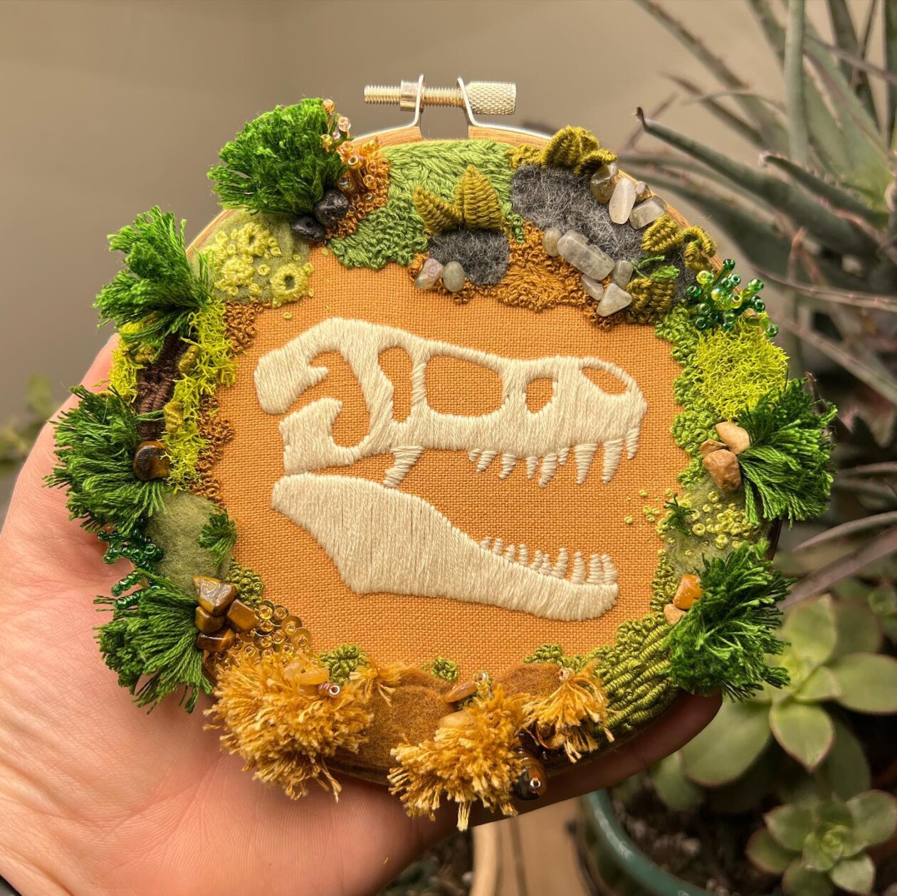 Jurassic Threads, The Clever Dinosaur Fossil Embroideries Of Ashley Wood (6)