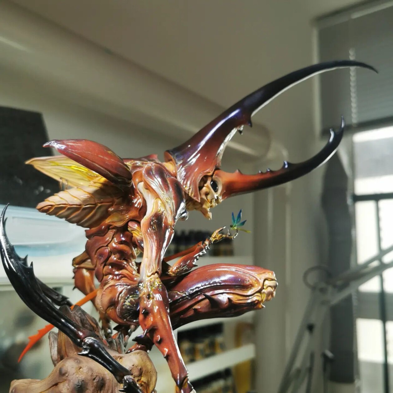 Sculpting Dreams, Sazen Lee's Blend Of Hyperrealism, Surrealism, And Fantasy (5)