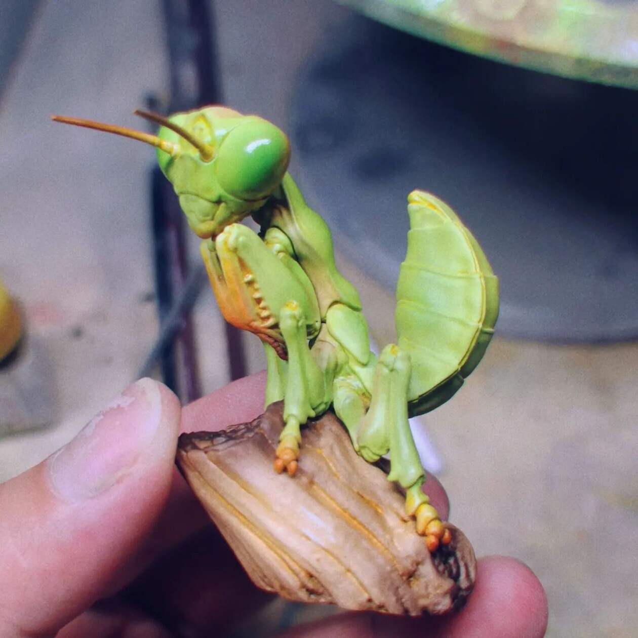 Sculpting Dreams, Sazen Lee's Blend Of Hyperrealism, Surrealism, And Fantasy (6)