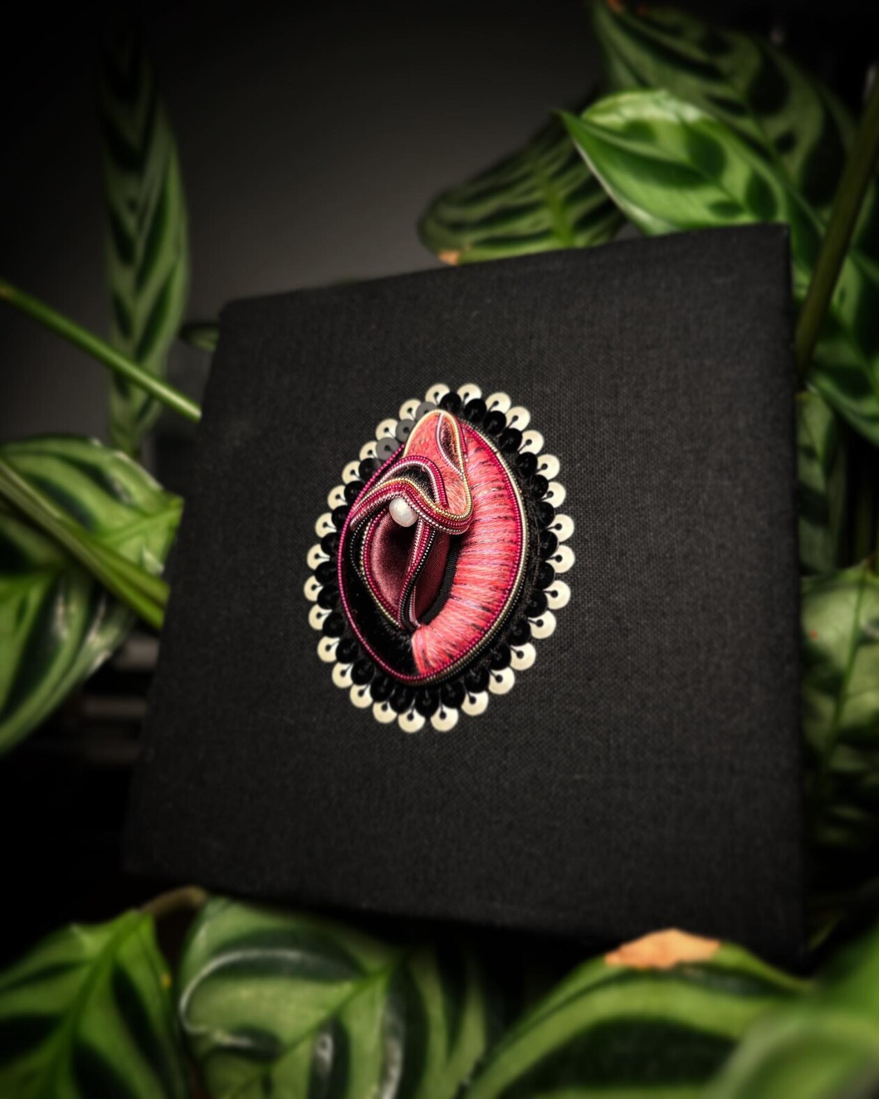 The Exquisite Embroidery And Bead Sculptures Of Studio Over And Out (6)