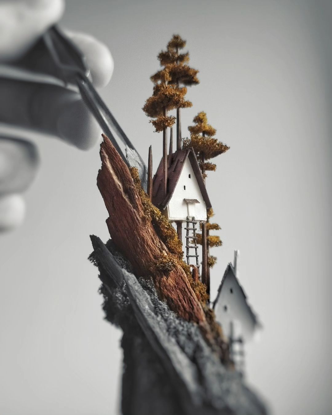 The Fantastic Miniature Art Of Michael Davydov (20)
