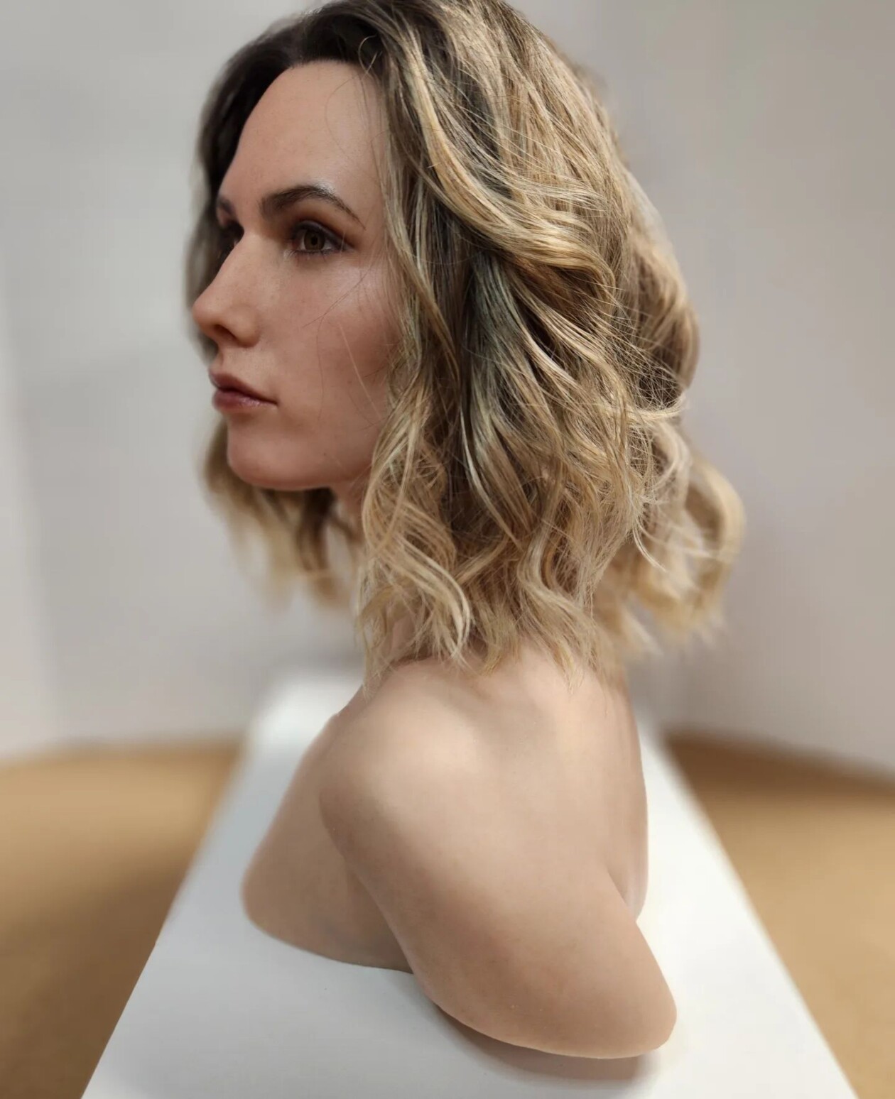 The Hauntingly Lifelike Sculptures Of Jamie Salmon (4)