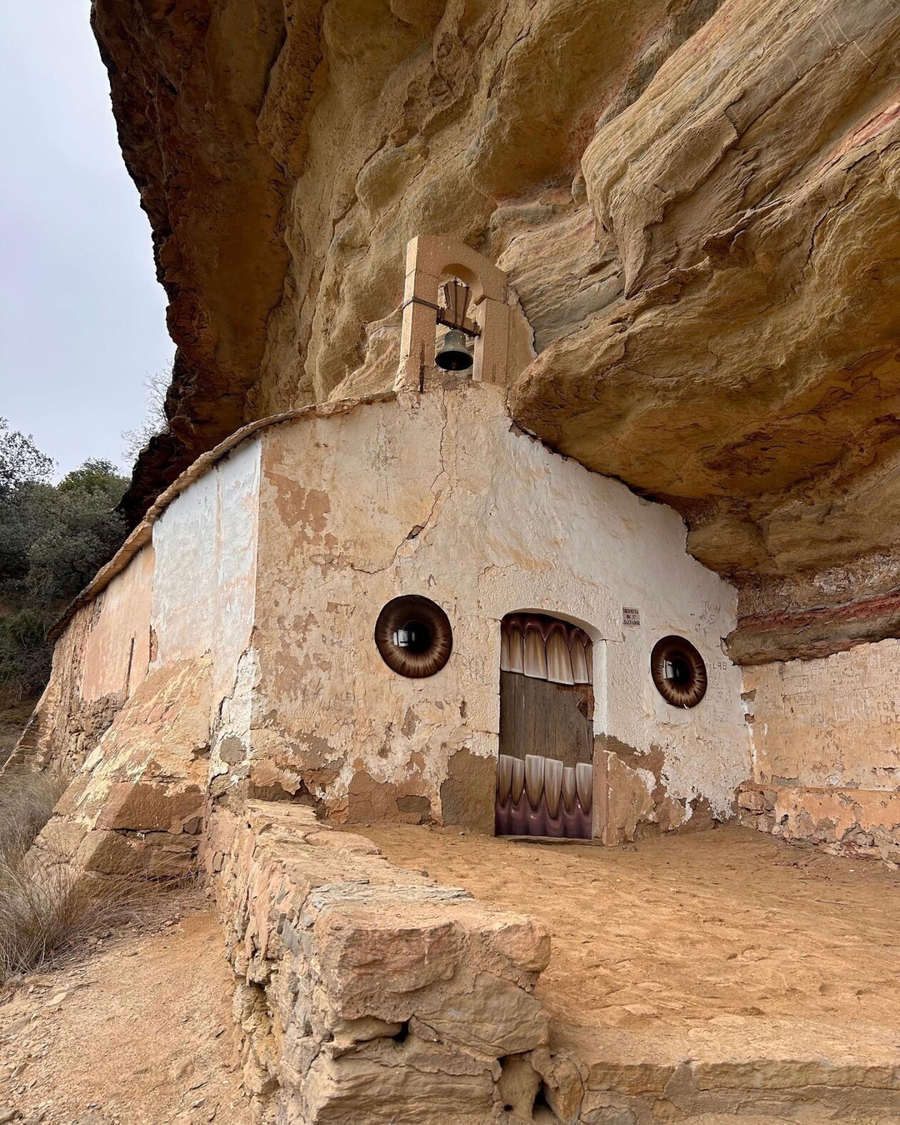 Transforming Forgotten Walls Into Haunting Masterpieces By Davidl (19)