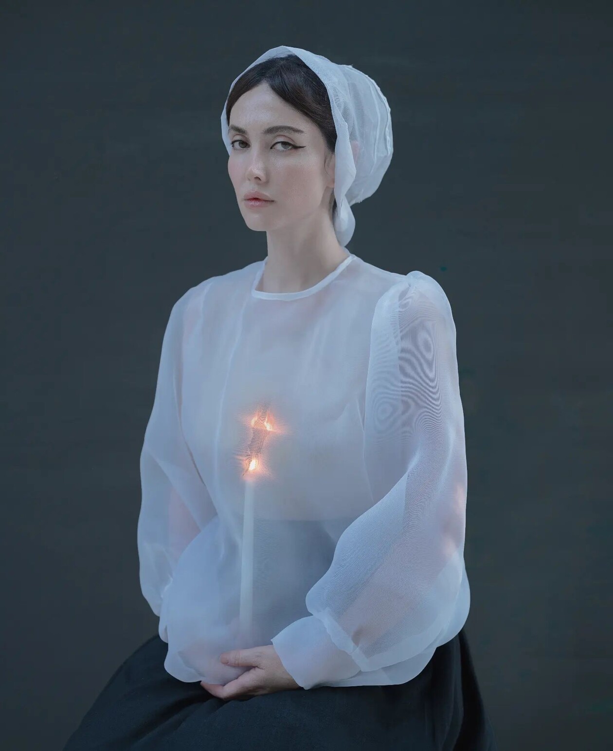 Unveiling The Self, A Look Into Somy Samani's Profound Self Portraits (1)