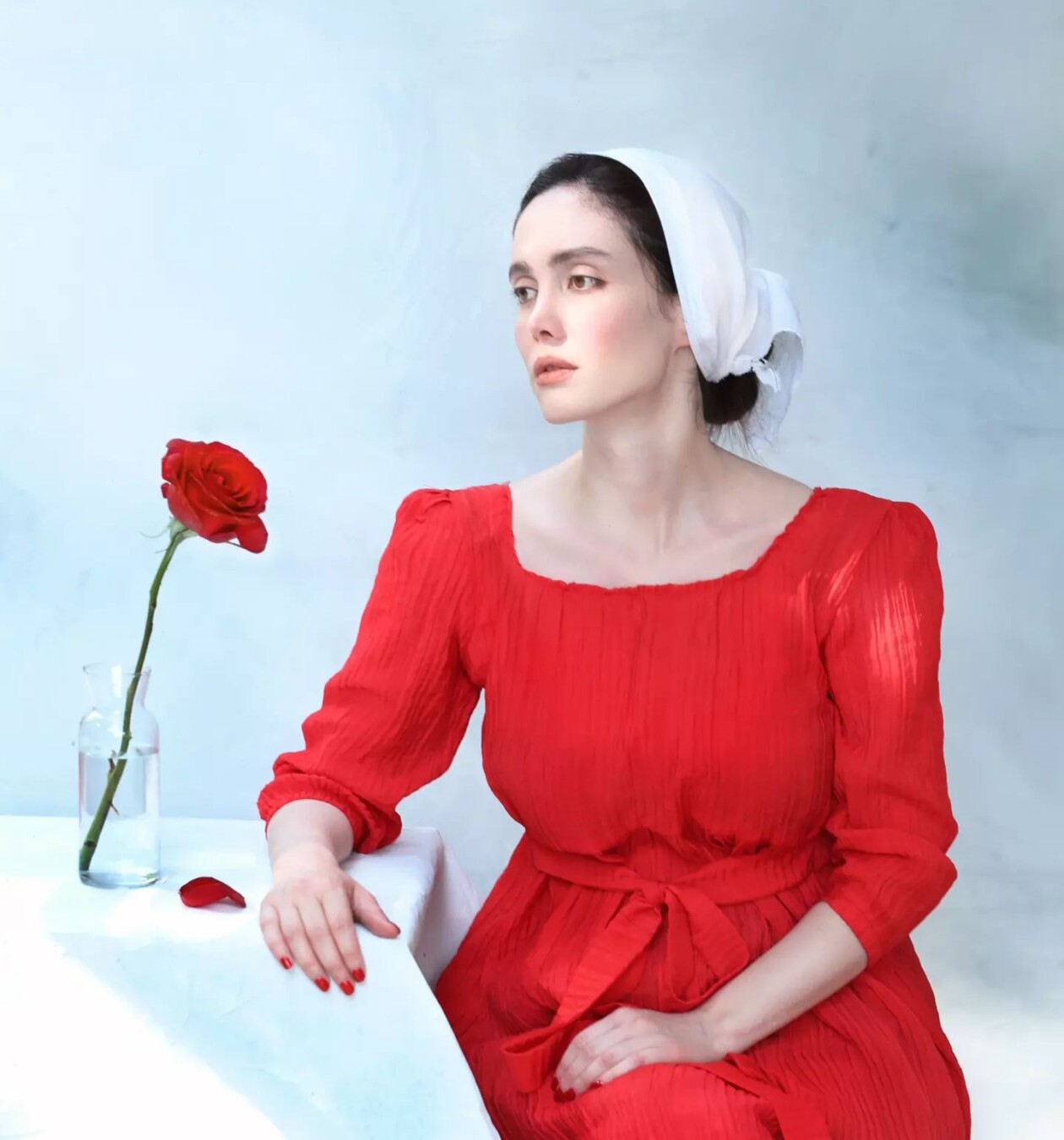 Unveiling The Self, A Look Into Somy Samani's Profound Self Portraits (6)