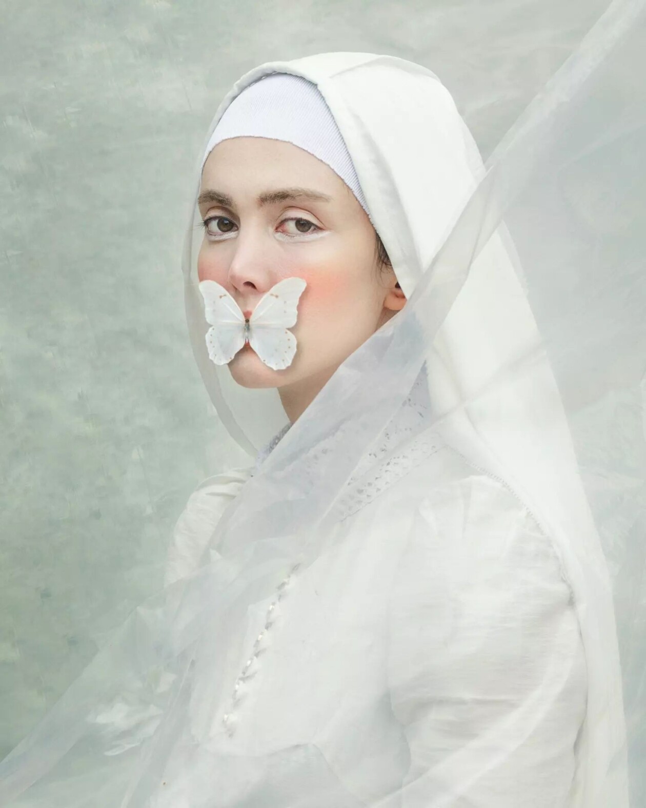 Unveiling The Self, A Look Into Somy Samani's Profound Self Portraits (7)