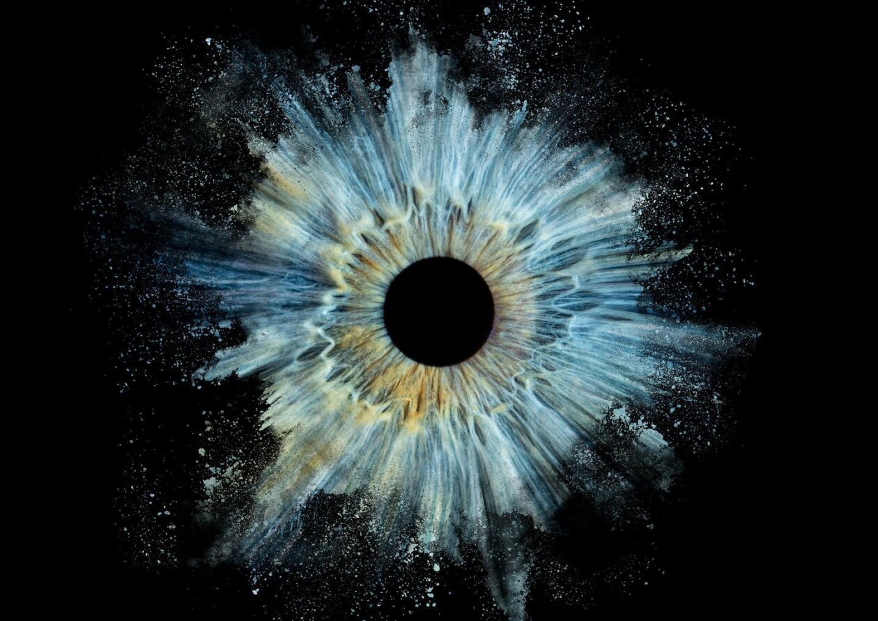 Unveiling The Uniqueness Within, Capturing The Soul Through Iris Art (7)