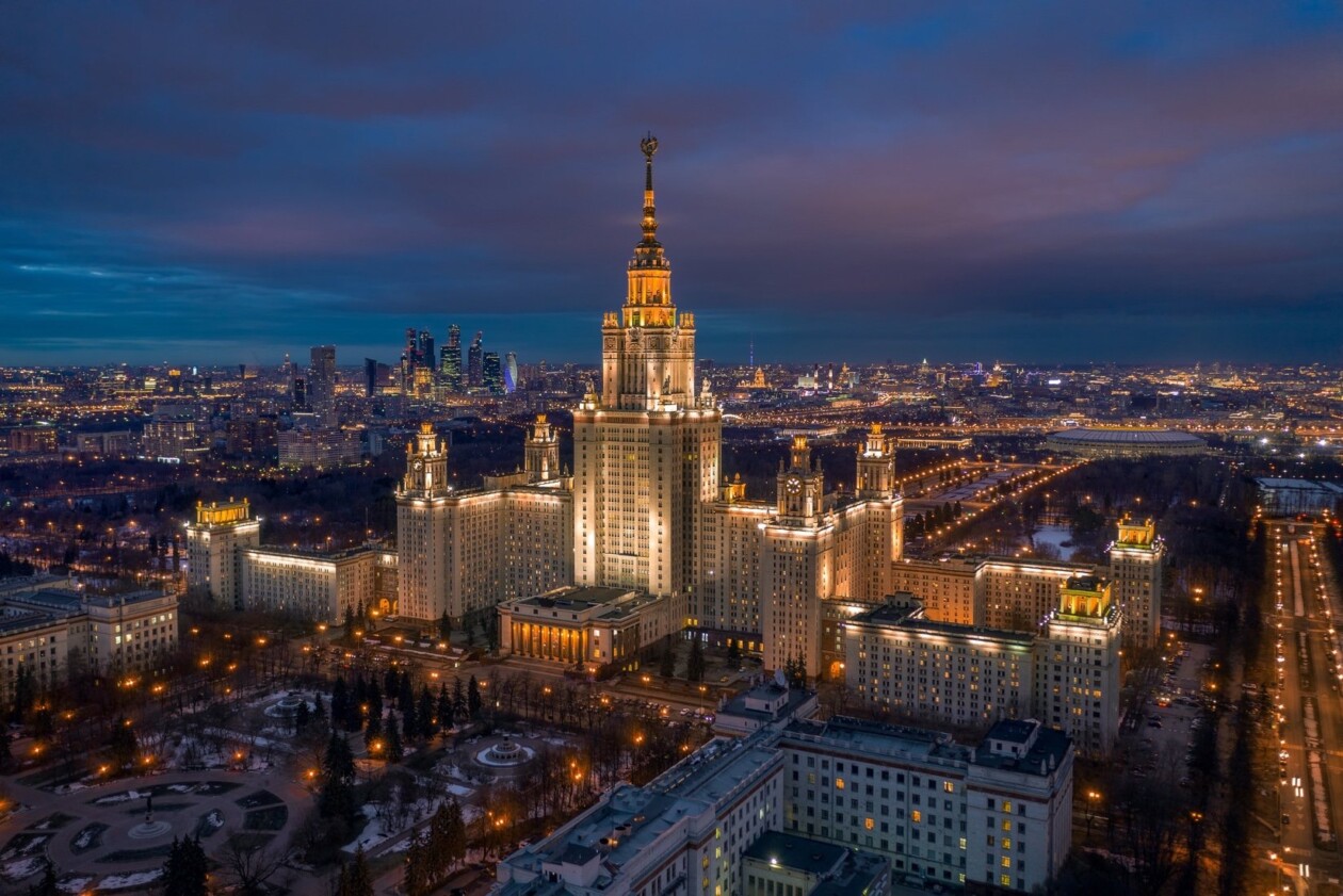 Welcome To Moscow, A Journey Through Russian Modern Architecture By Vadim Sherbakov (10)