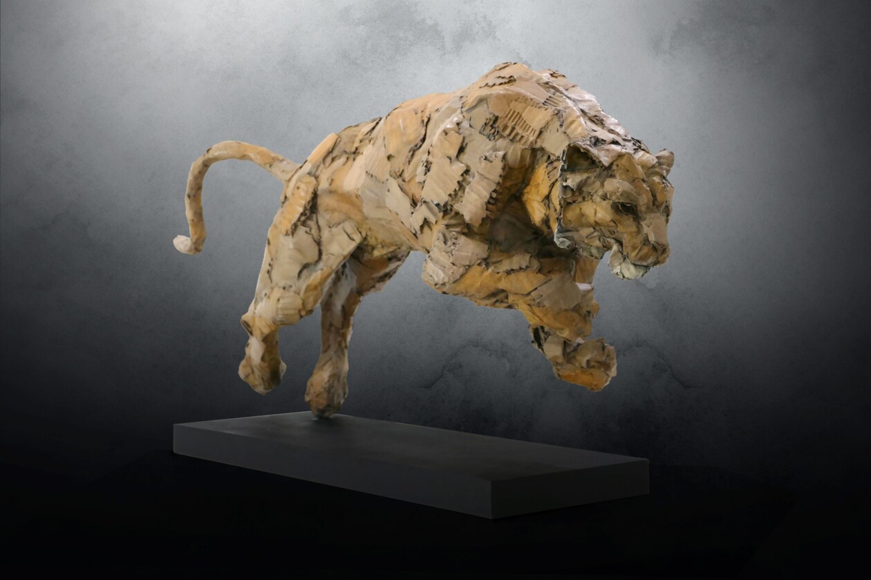 Cardboard Wonders, Olivier Bertrand’s Sustainable Lifelike Animal Sculptures (1)