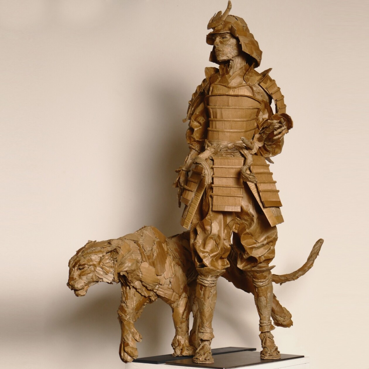 Cardboard Wonders, Olivier Bertrand’s Sustainable Lifelike Animal Sculptures (5)