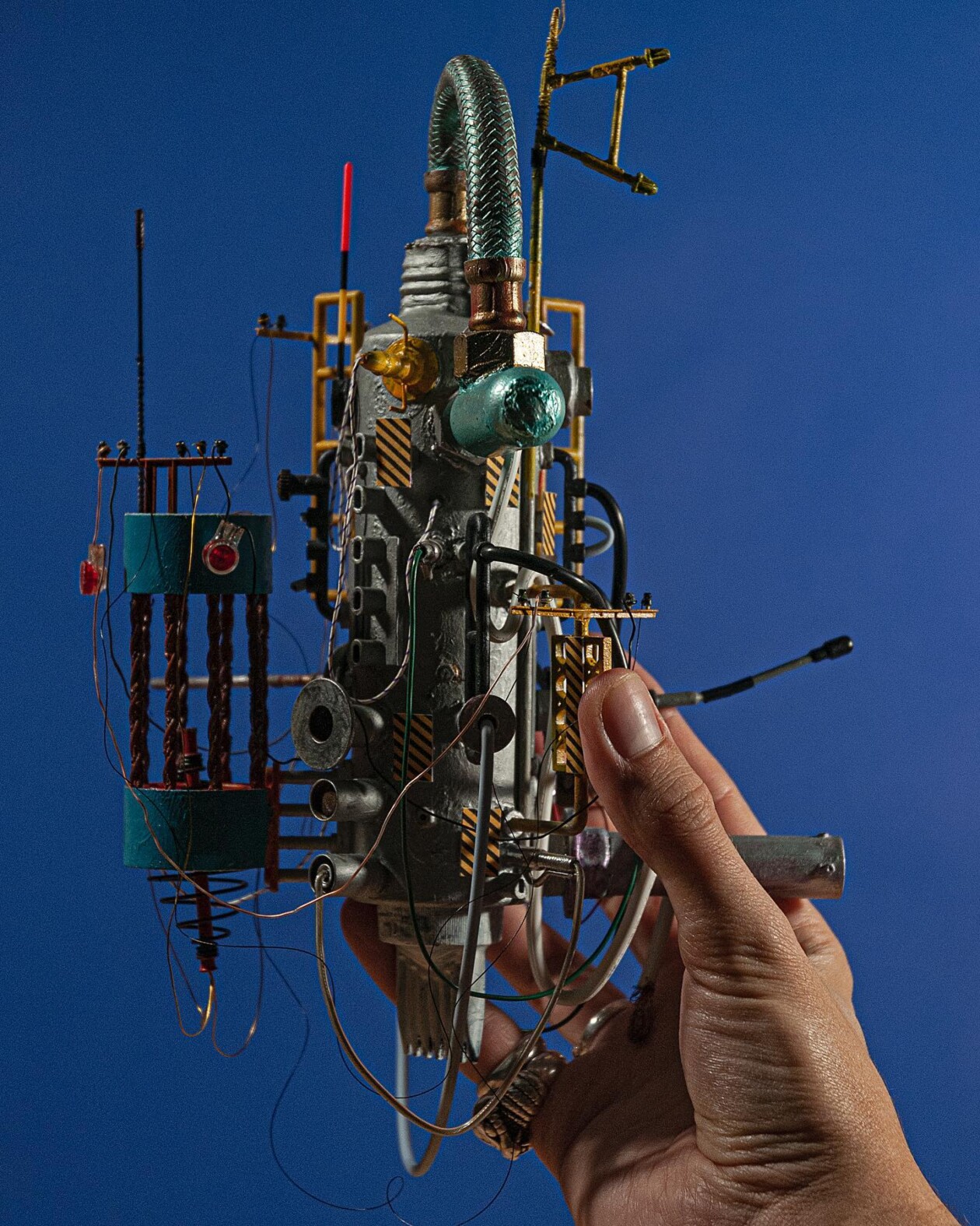 The Miniature Post Apocalyptic Worlds Of Simon Laveuve (16)