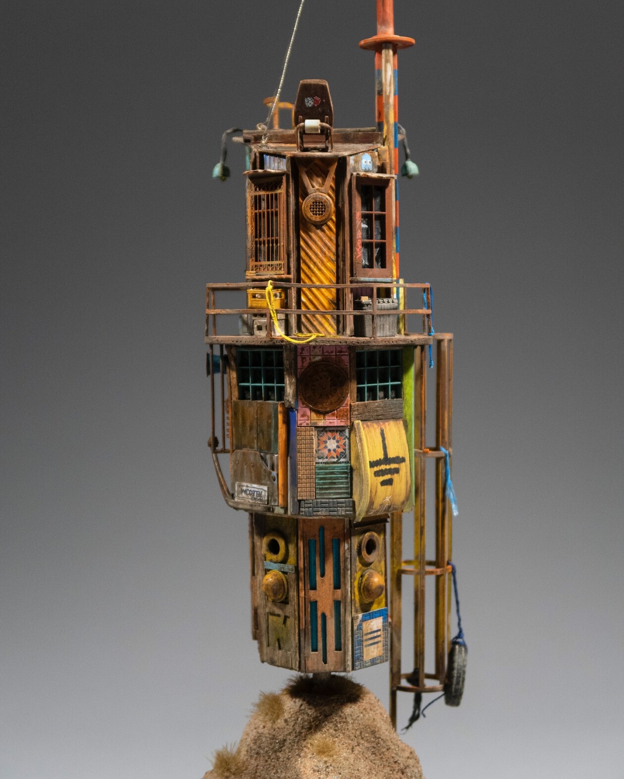 The Miniature Post Apocalyptic Worlds Of Simon Laveuve (28)