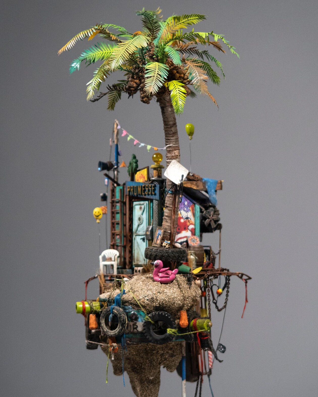 The Miniature Post Apocalyptic Worlds Of Simon Laveuve (7)