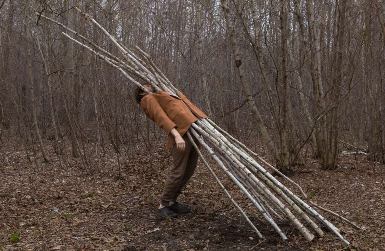 The Mundane Absurdity In Ben Zank's Surreal Photography (17)