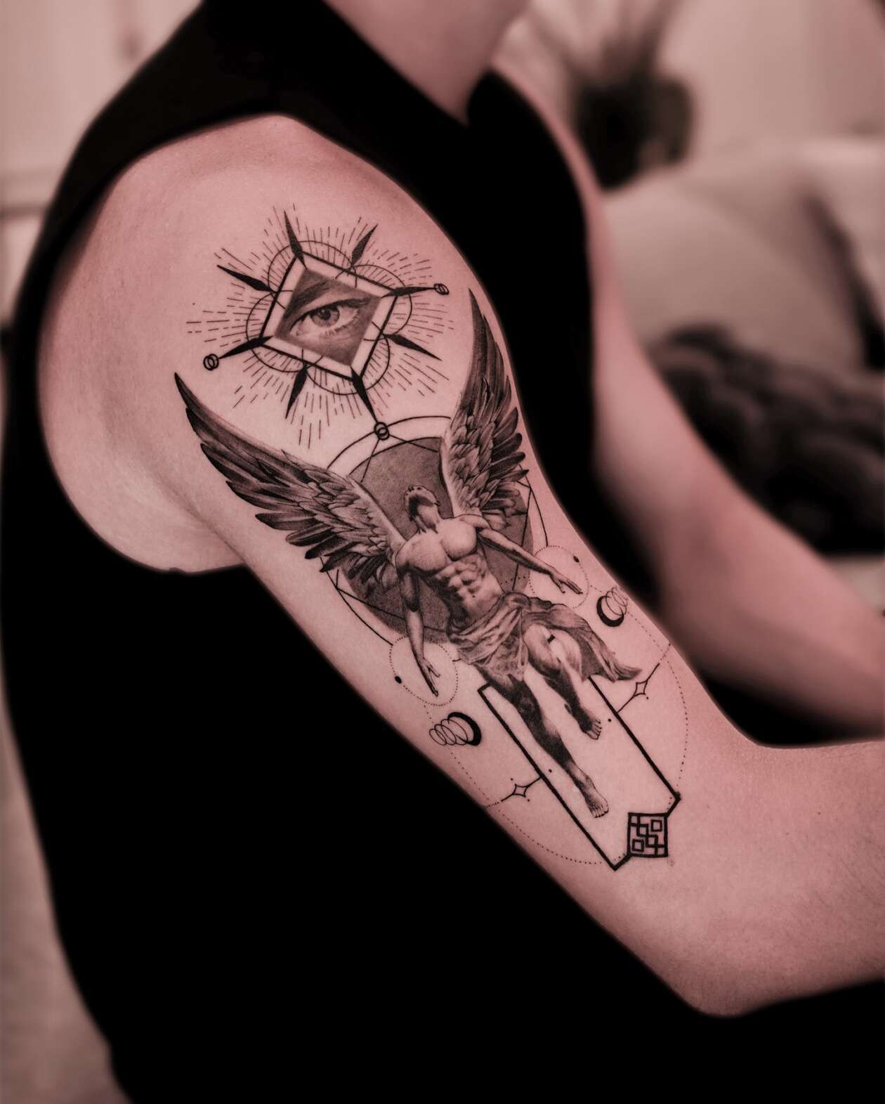 Hyper Realistic Monochromatic Tattoos By Jz (17)