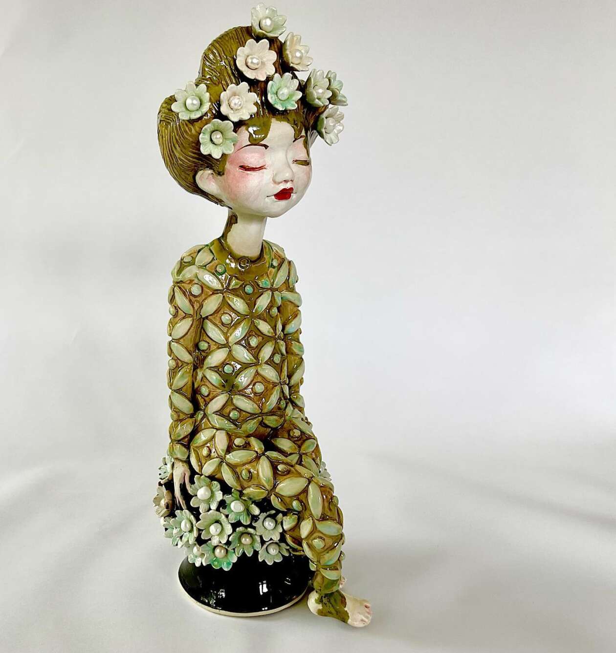 Clairy Laurence's Handcrafted Ceramic Sculptures (7)