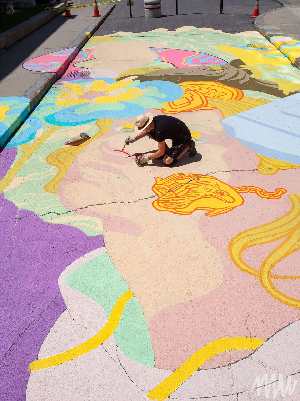 Doras' Vibrant Large Scale Urban Murals (4)