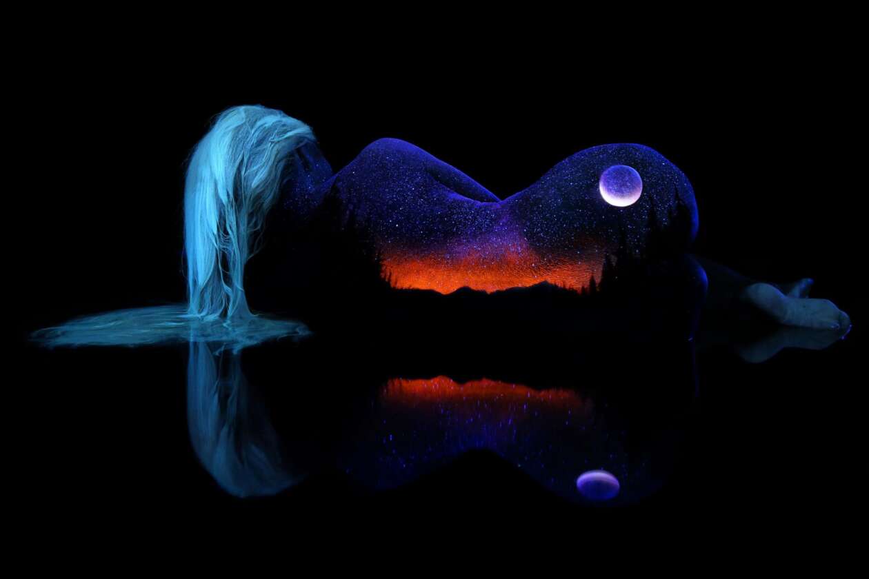 John Poppleton’s Glowing Body Art (3)