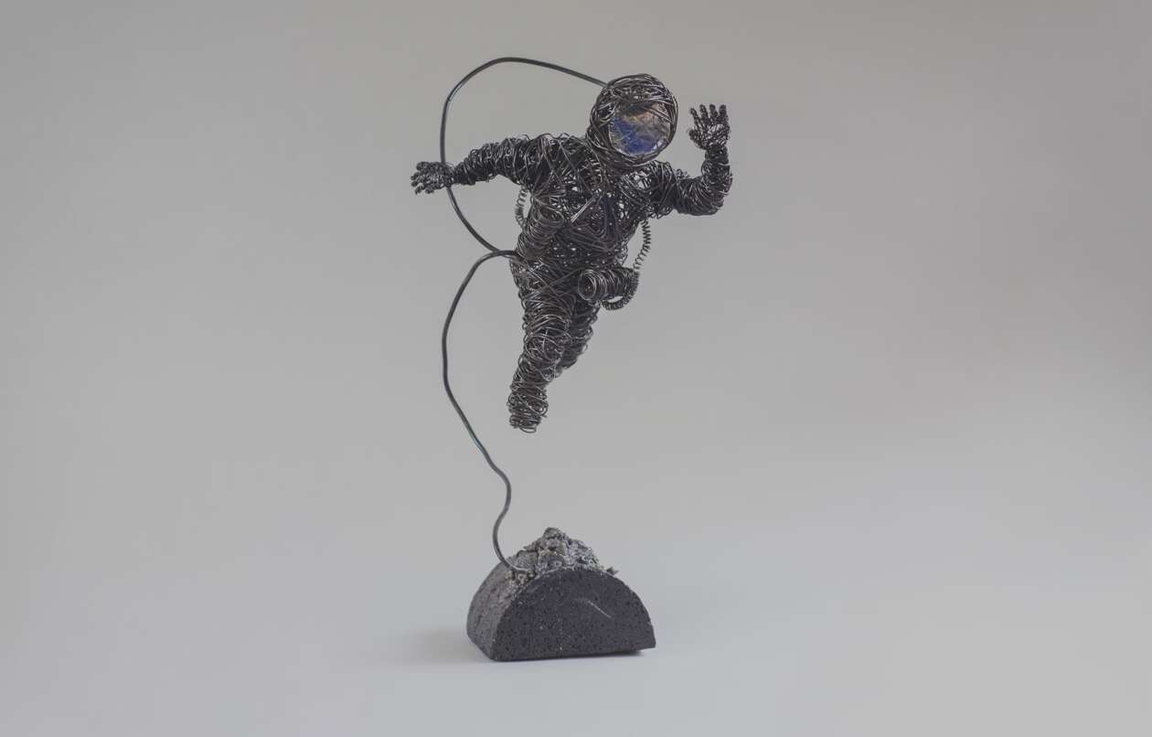 Karen Akhikyan’s Wire Sculptures (1)