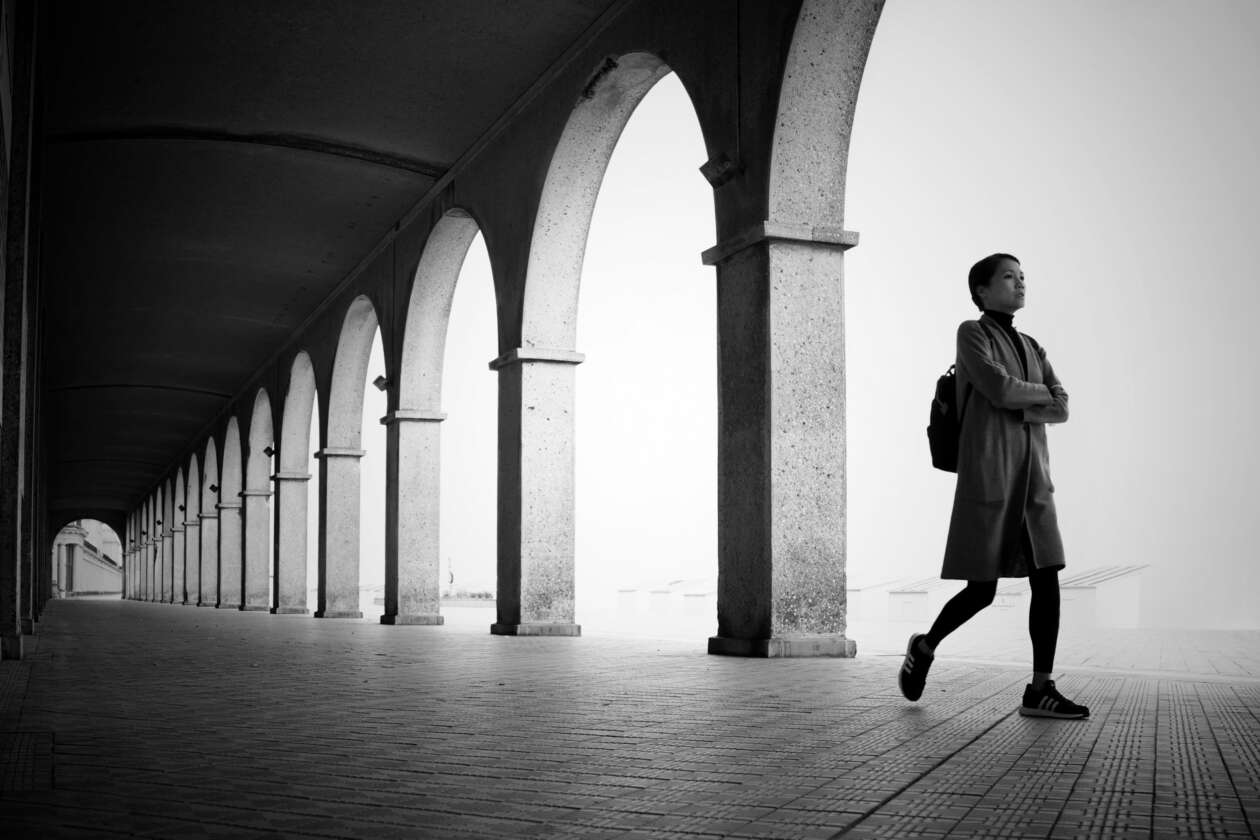 Black And White Street Photography By Mania De Praeter (2)