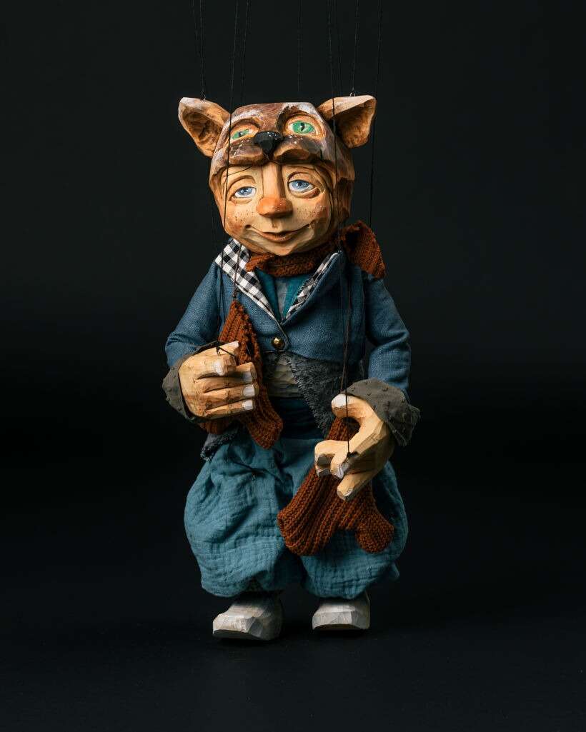 Luděk Burian’s Wooden Marionettes (1)