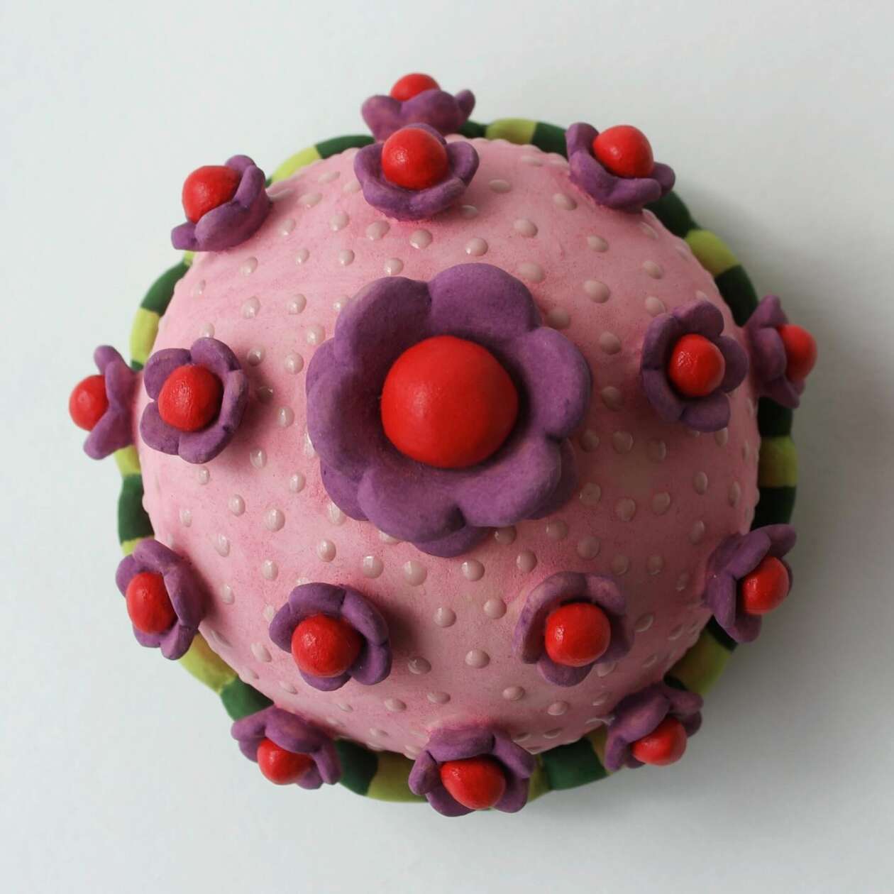 Naomi Peterson’s Ceramic 'cup Cakes' (16)