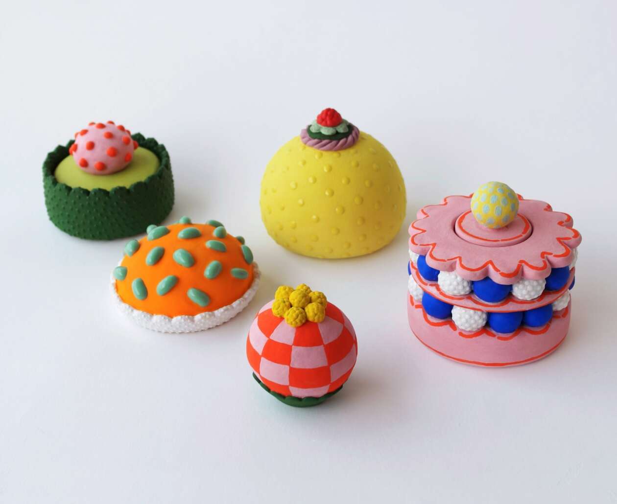 Naomi Peterson’s Ceramic 'cup Cakes' (17)