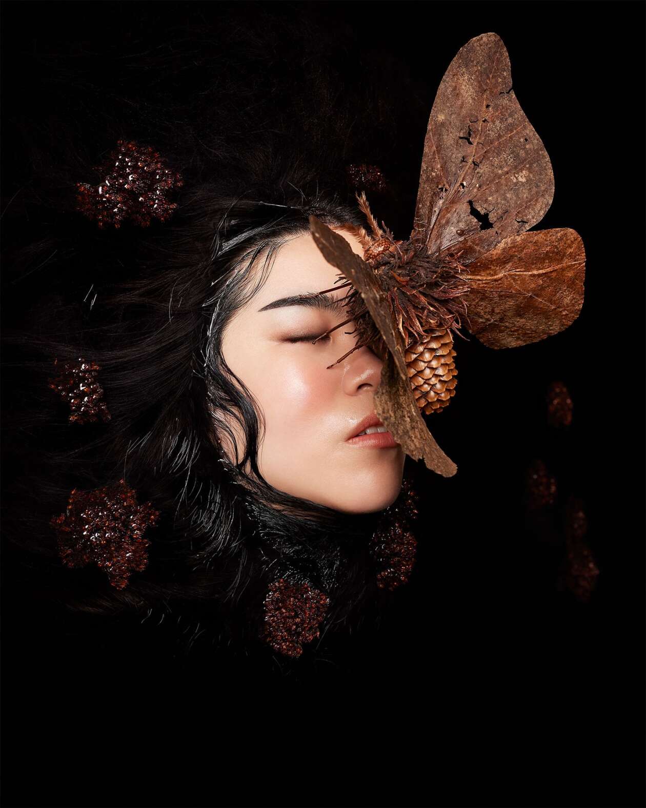 Leigh Schneider's Dark, Surreal, And Symbolic Photography (11)