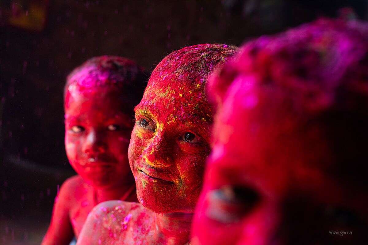 Photos Of Holi In A Rural Bengal Village By Anjan Ghosh (10)