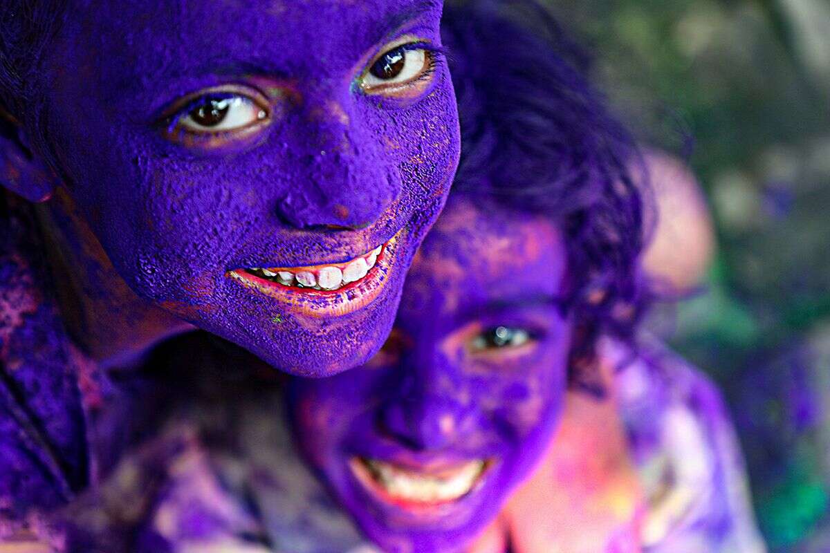 Photos Of Holi In A Rural Bengal Village By Anjan Ghosh (16)