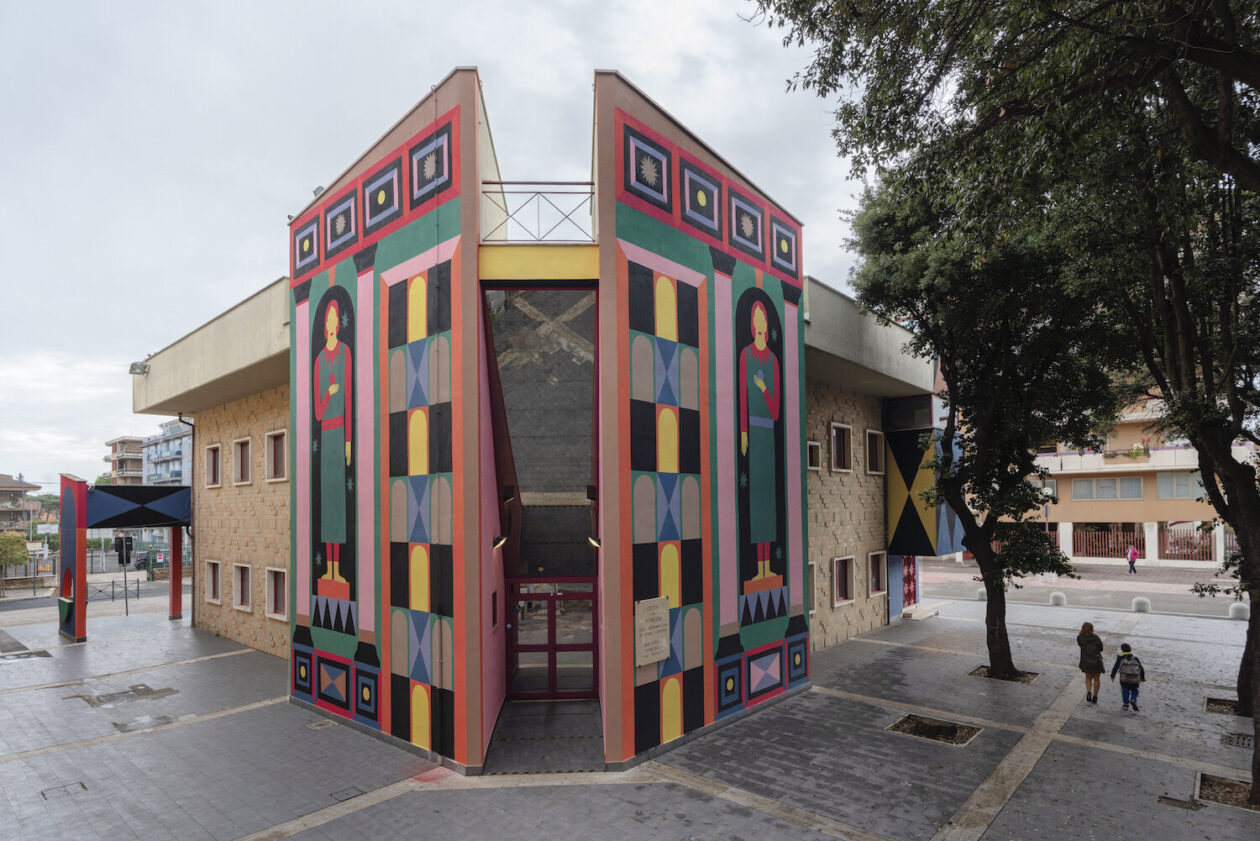 Agostino Iacurci's Elegant Monumental Murals (2)