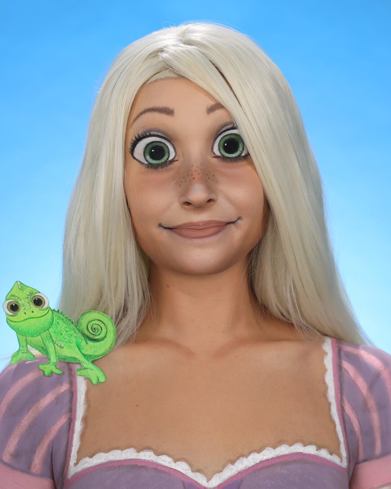 Annie Thomas’s Makeup Transformations (21)