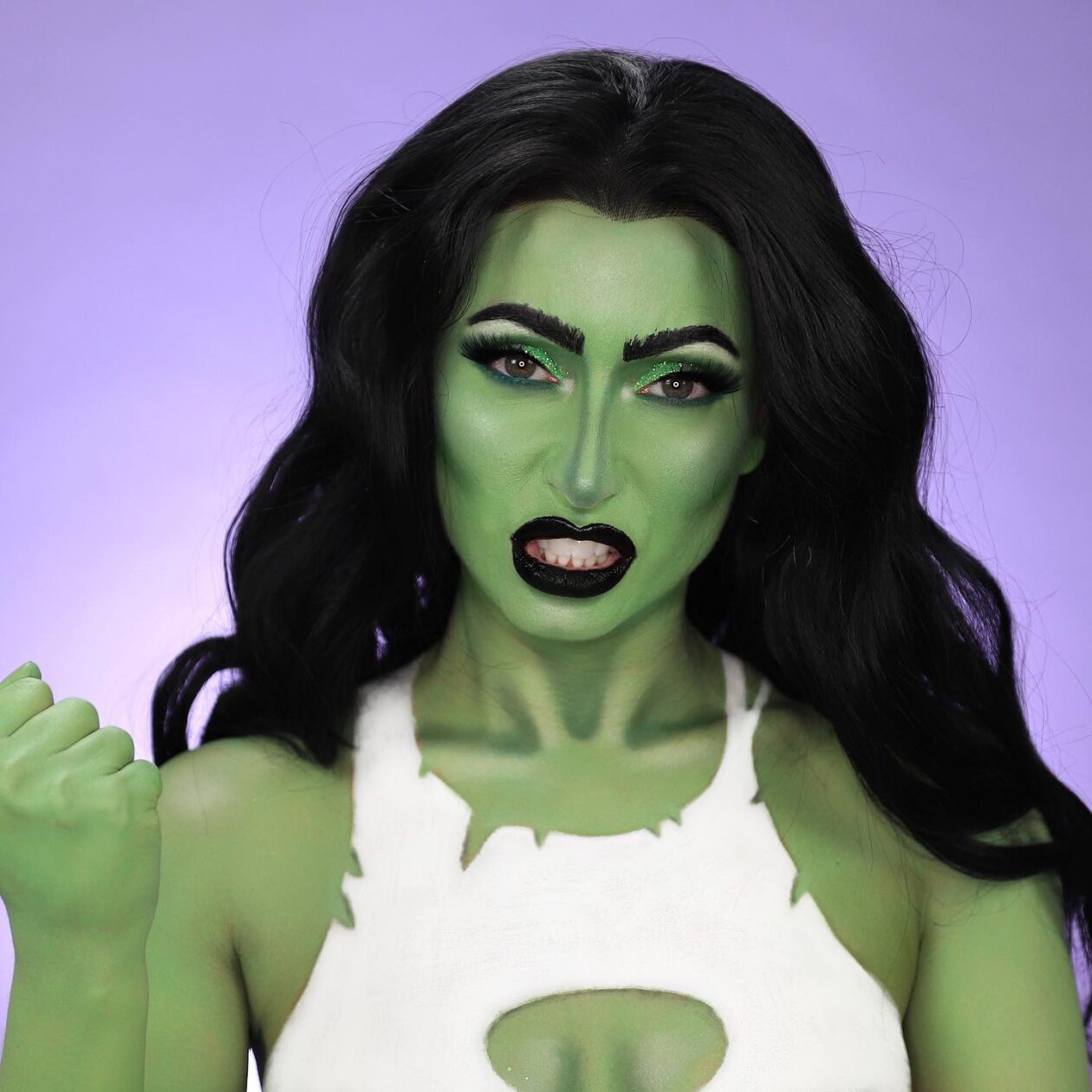 Annie Thomas’s Makeup Transformations (6)