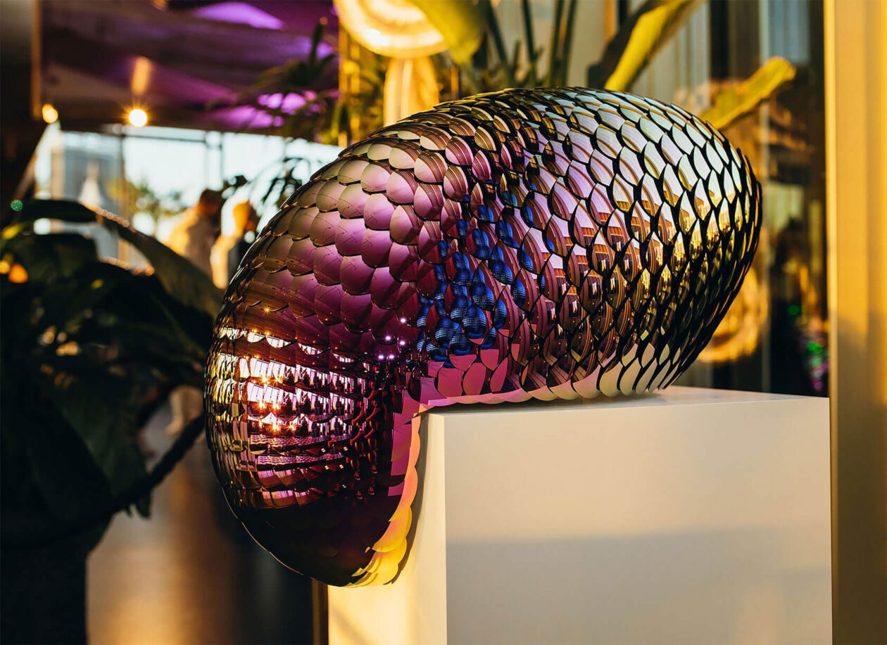 Eelco Hilgersom Shimmering Abstract Sculptural Creatures (7)