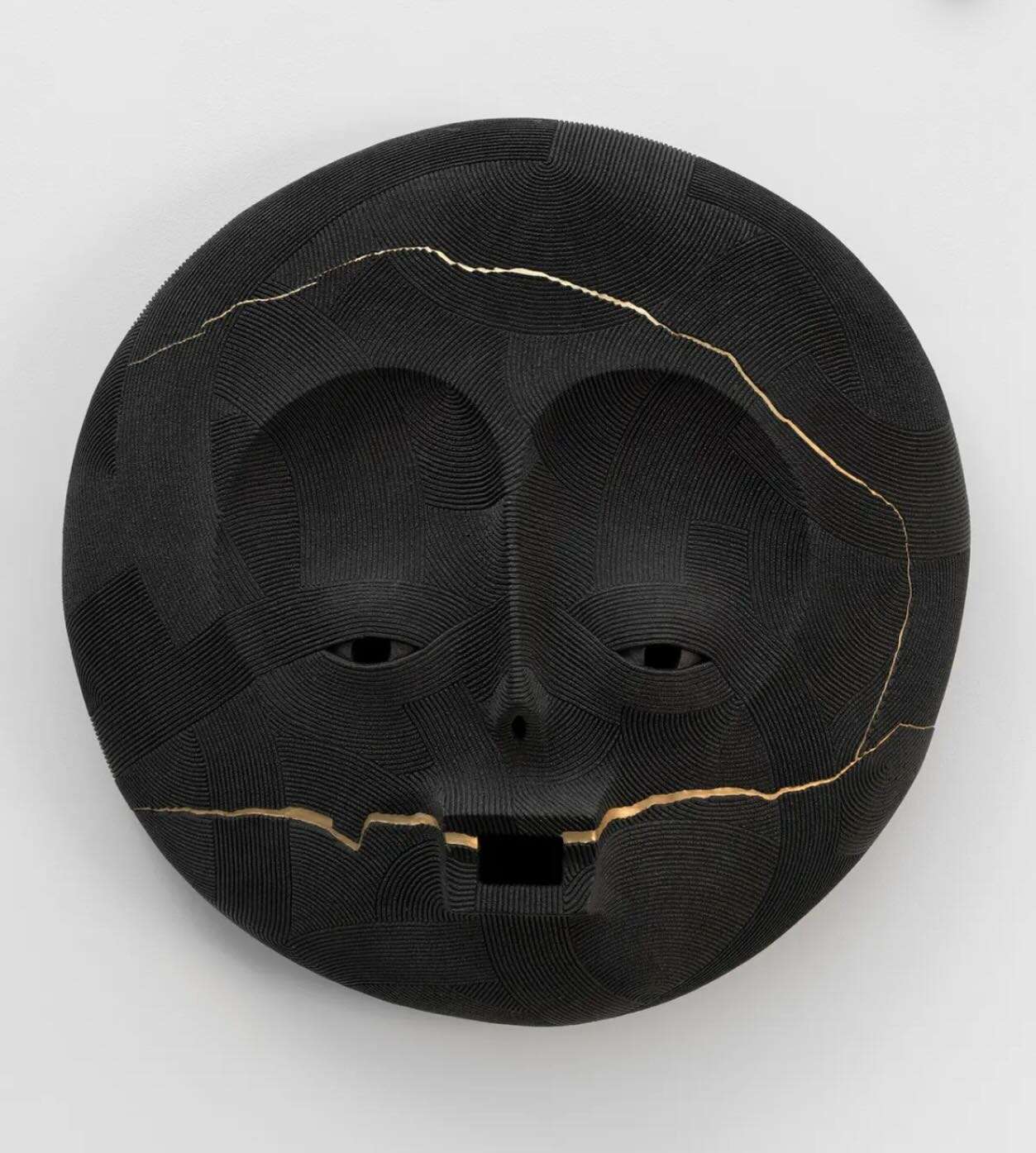 En Iwamura’s Playful Ceramic Sculptures (1)