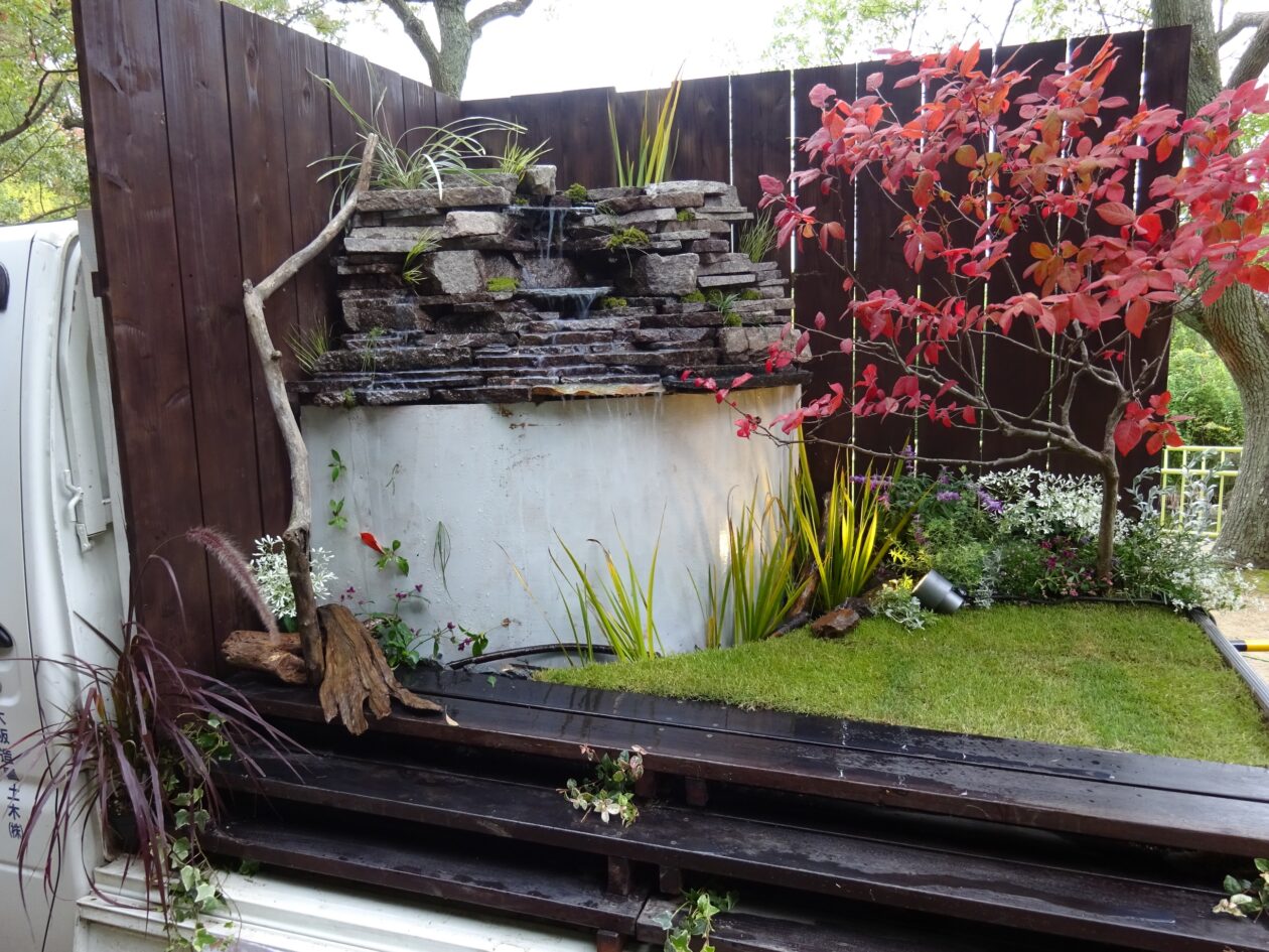 Japan’s Kei Truck Garden Contest (6)