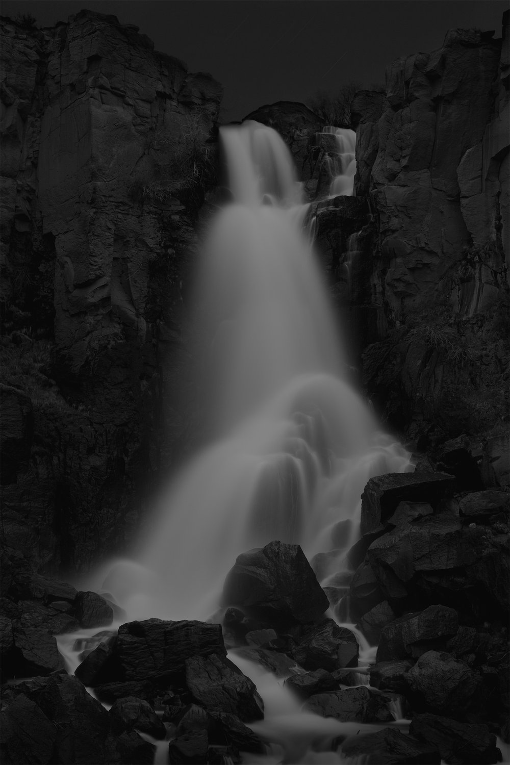 Jonathan Knight's Photos Of Waterfalls After Sunset (3)