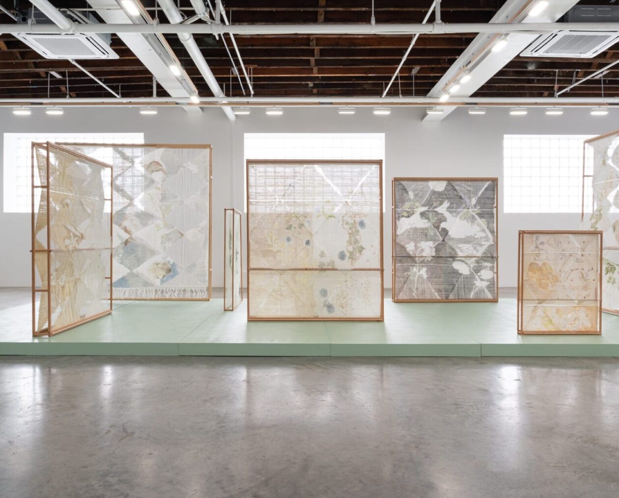 Élise Peroi's Innovative Textile Art (3)